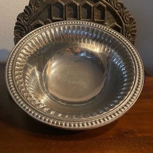 Wilton Armetale Pewter Bowl Flutes and Pearls